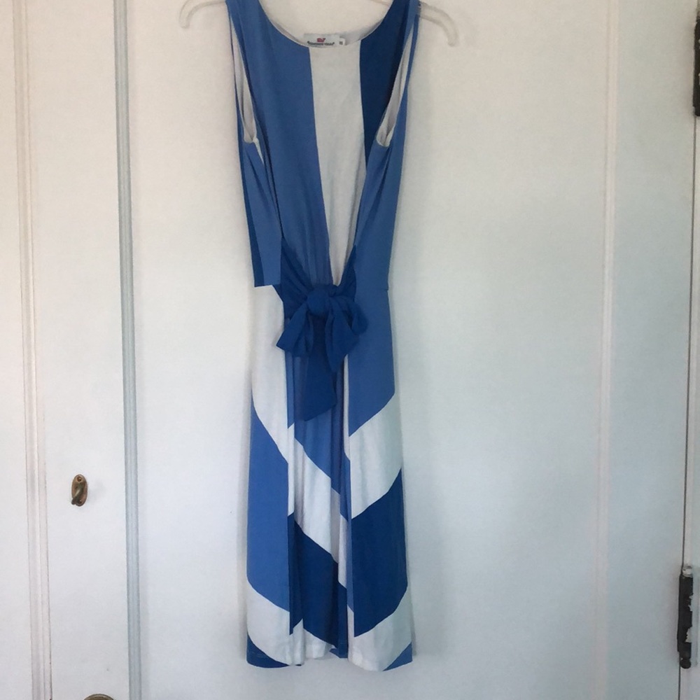 Vineyard vines sleeveless dress